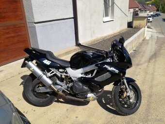 Honda VTR Fire Storm 1000 - 2