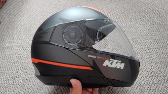 Predám Schuberth C4 Pro veľkosť M - 2