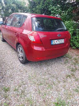 Kia Ceed 1,4 benzín 2011 - 2