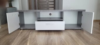 TV stolík - 2