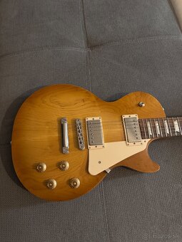 Gibson Les Paul Tribute Satin Honeyburst - 2