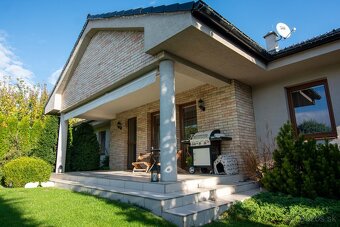 ZNÍŽENÁ CENA Nádherný rodinný dom s nádychom luxusu - 2