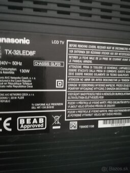 Panasonic LCD TX-32LED8F - 2
