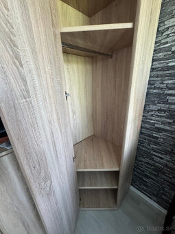 Rohová šatníková skriňa Decodom - 2