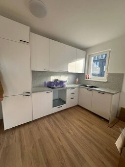 PRIPRAVUJEME NA PRENÁJOM 3 IZB. BYT V NOVOSTAVBE S PARKOVACÍ - 2