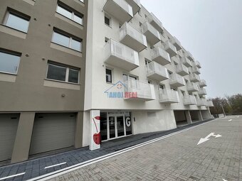 NOVOSTAVBA v RUŽINOVE pri letisku, AVION, IKEA - 2