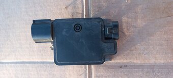 predam hadicu serva a ventil turba a riad. ventil. na ford - 2