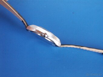 Hodinky Raketa dvojdátum. - 2