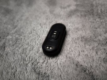 Xiaomi Smart Band 7 čierny - 2