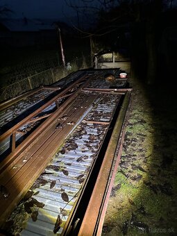 Predám plechový garáž - 2