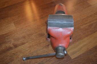 predam kvalitny zverak YORK 100A - 2