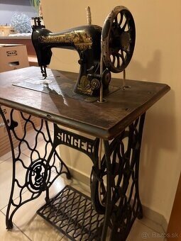Predám šijací stroj singer - 2
