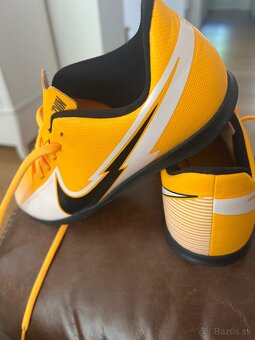 Predám halové tenisky Nike - 2