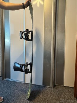 Snowboard 145cm výška,viazanie M - 2