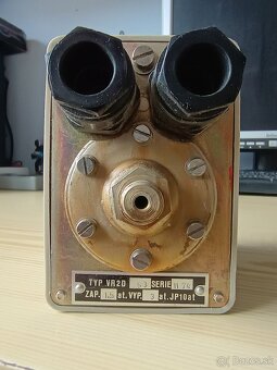 Tlakový spínač OEZ VR2D - 2