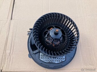 ventilátor kúrenia na Octavia 3 - 2