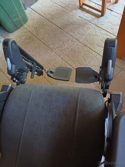 Elektrický invalidný vozík Invacare g50 - 2