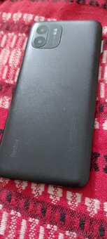 Redmi A2 ako novy, baterka vydrzi 2-3dni android 13go - 2