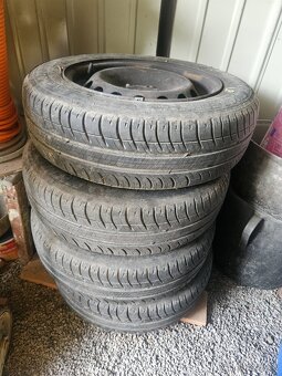 Plechové disky R14 s letnými pneumatikami - 2