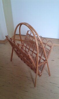 Ratanový stojan na časopisy - 2