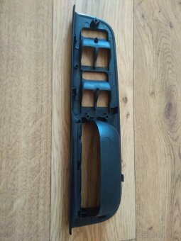 Madlo dverí vw passat b5.5 - 2