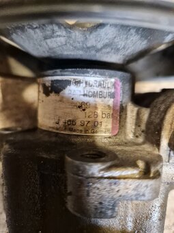 Servočerpadlo Mercedes Benz, w203, C240 - 2