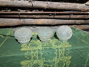 Staré okrúhle tienidla - 2