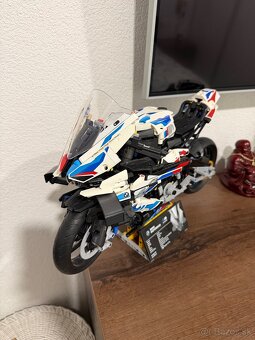 Lego BMW M1000rr - 2