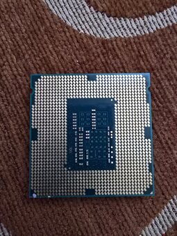 I3-4150 + Intel chladič - 2