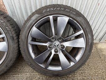 18" SKODA Superb zimny set 235/45 R18 - 2