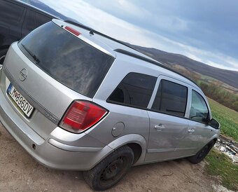 Opel Astra 1.9 kw 74 - 2