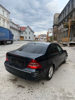 2x Mercedes C - 2