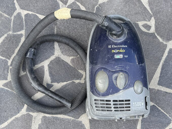 Vysávač Electrolux Mondo - 2