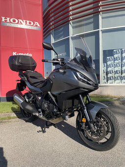 Honda NT1100 DCT - 2