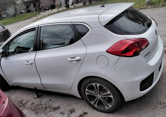 KIA CEED 1.4 CRDI 2015 Predám DVERE, MOTOR D4FC, PIATE DVERE - 2