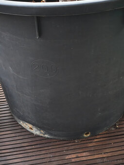Kvetinac 200l - 2