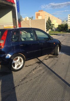 Predám pojazdné auto Ford fiesta - 2