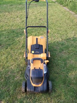 Aku kosačka 20 V Riwall Pro 3820 set - 2