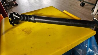 Sedlovka odpruzena 30,4mm - 2