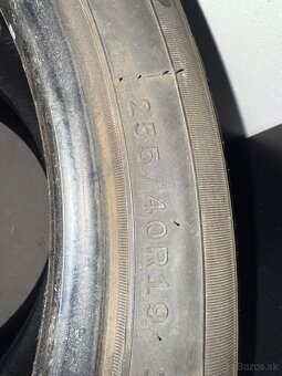 255/40 R19 ecomax - 2