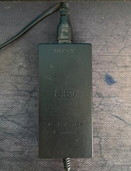 Playstation 2 + NHL 09, FIFA 08 + 2 ovládače - 2