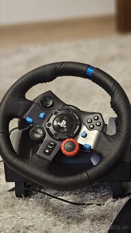 Predám volant logitech g29 - 2