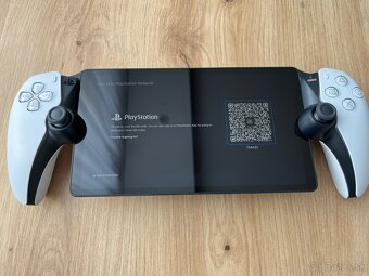Playstation Portal - 2