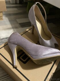 Fialkovostrieborné - 2