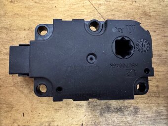 Motorček klapky kúrenia - 2