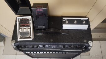 Predám gitarové combo Fender 1000 Rock Pro - 2