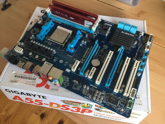 Gigabyte A55-DS3P + AMD Athlon II X4 + 4GB DDR3 - 2