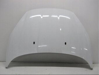 Predám prednú kapotu na Ford FIESTA , MK7 - 2