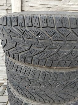 Zimne 235/55 R19 - 2