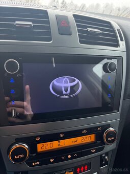 Toyota avensis kombi 2.0 91 kW chip na 110 kw - 2
